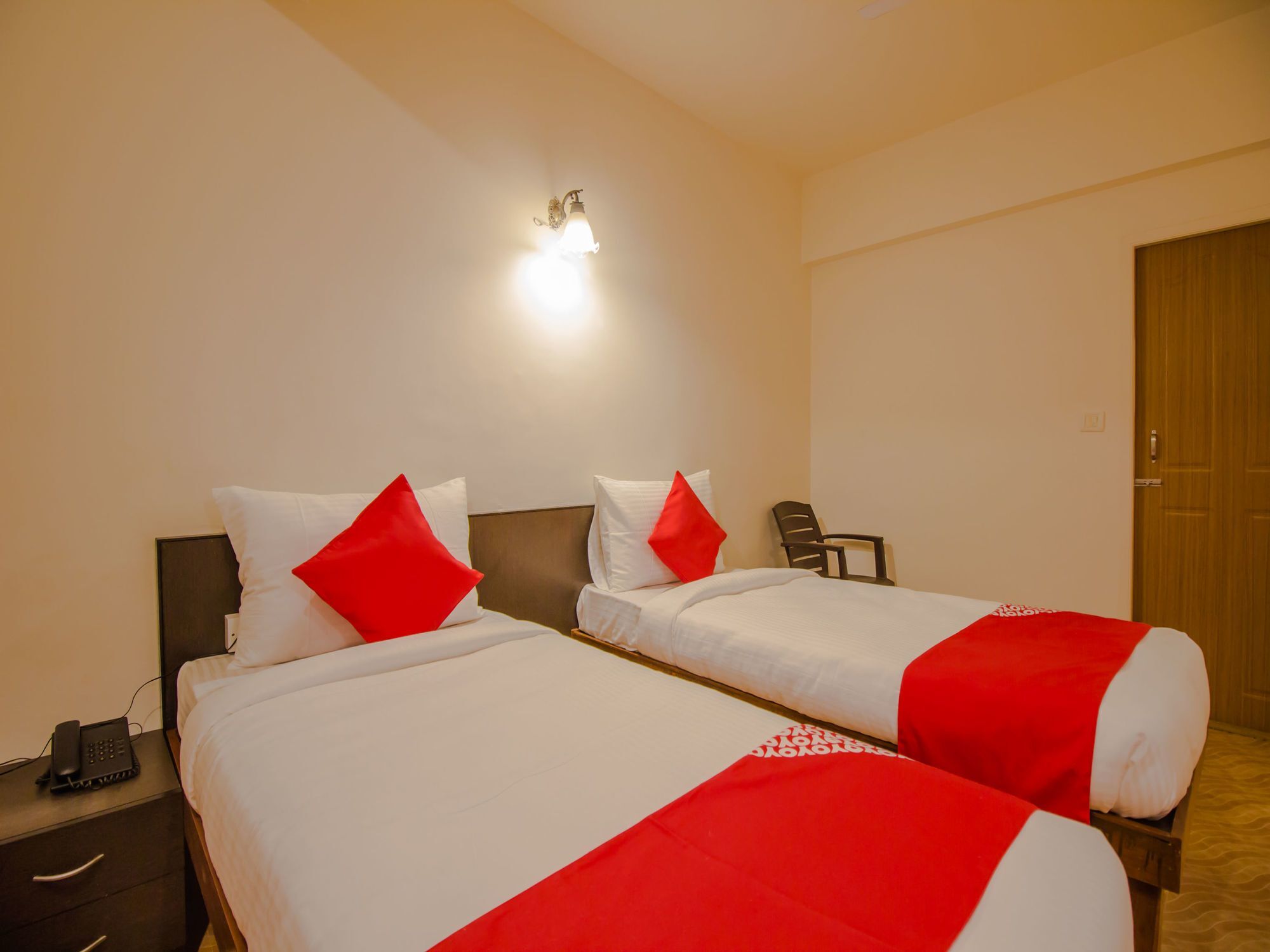 Oyo Flagship 13853 Shruti Resort 칼랑굿 외부 사진