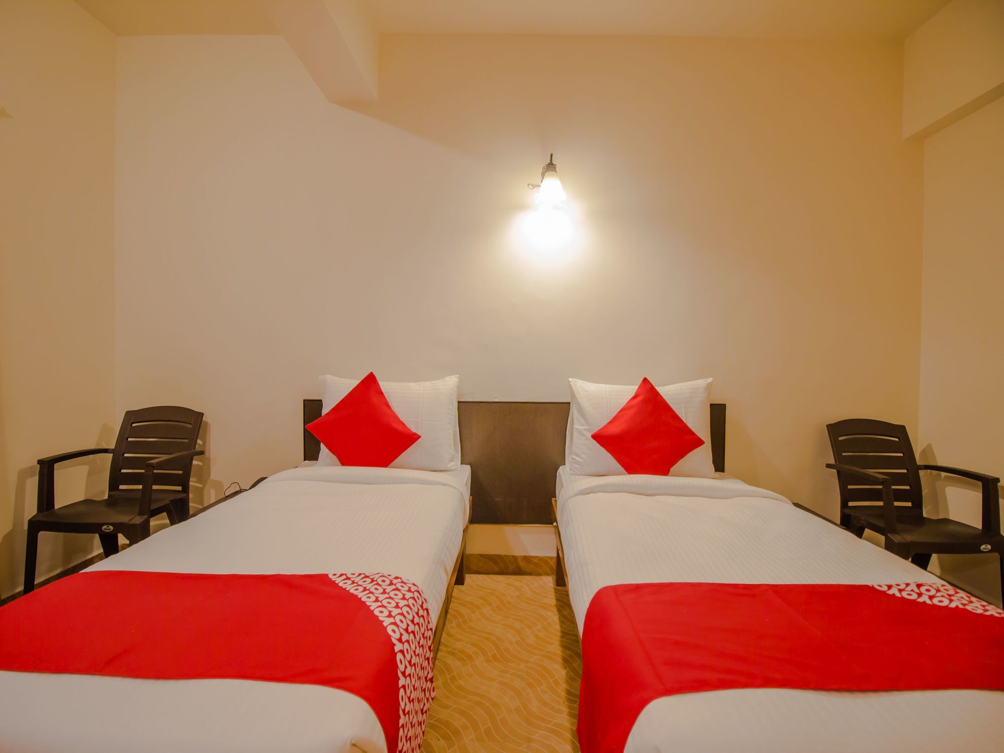 Oyo Flagship 13853 Shruti Resort 칼랑굿 외부 사진
