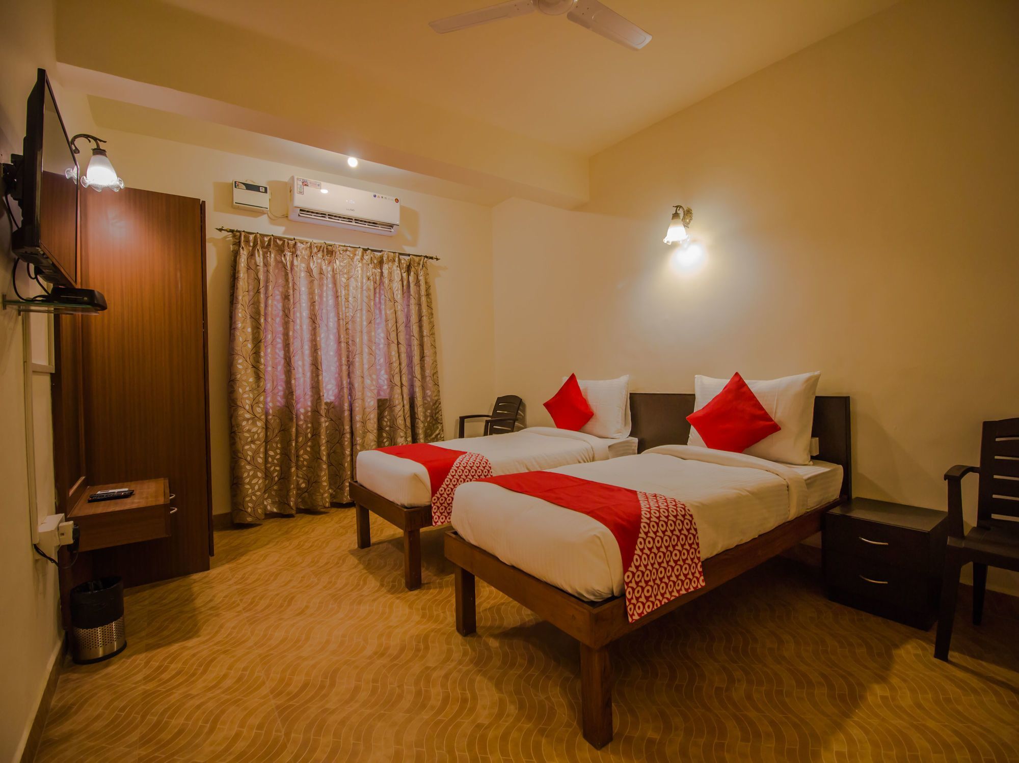 Oyo Flagship 13853 Shruti Resort 칼랑굿 외부 사진